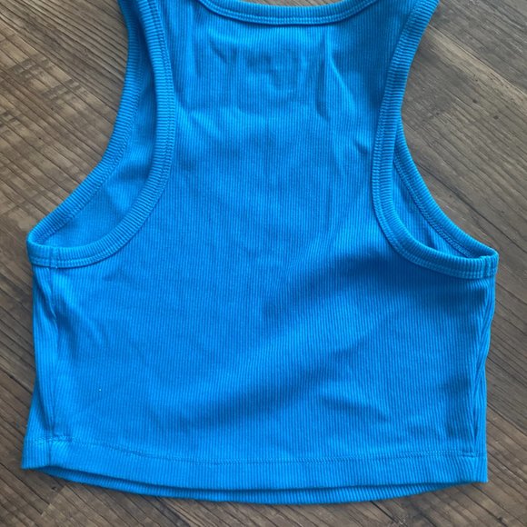 2pc set cropped tanks tops - Picture 6 of 6